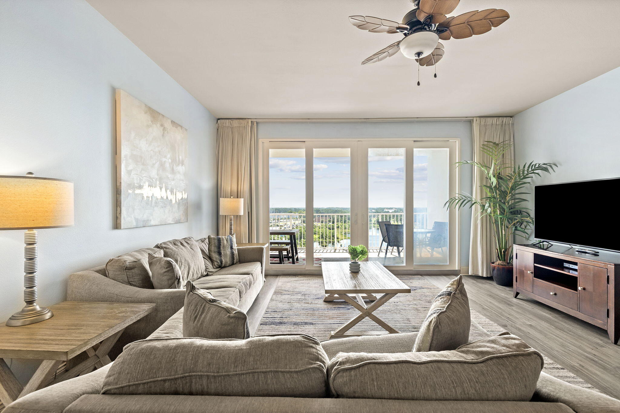 9902 S Thomas Drive UNIT 934