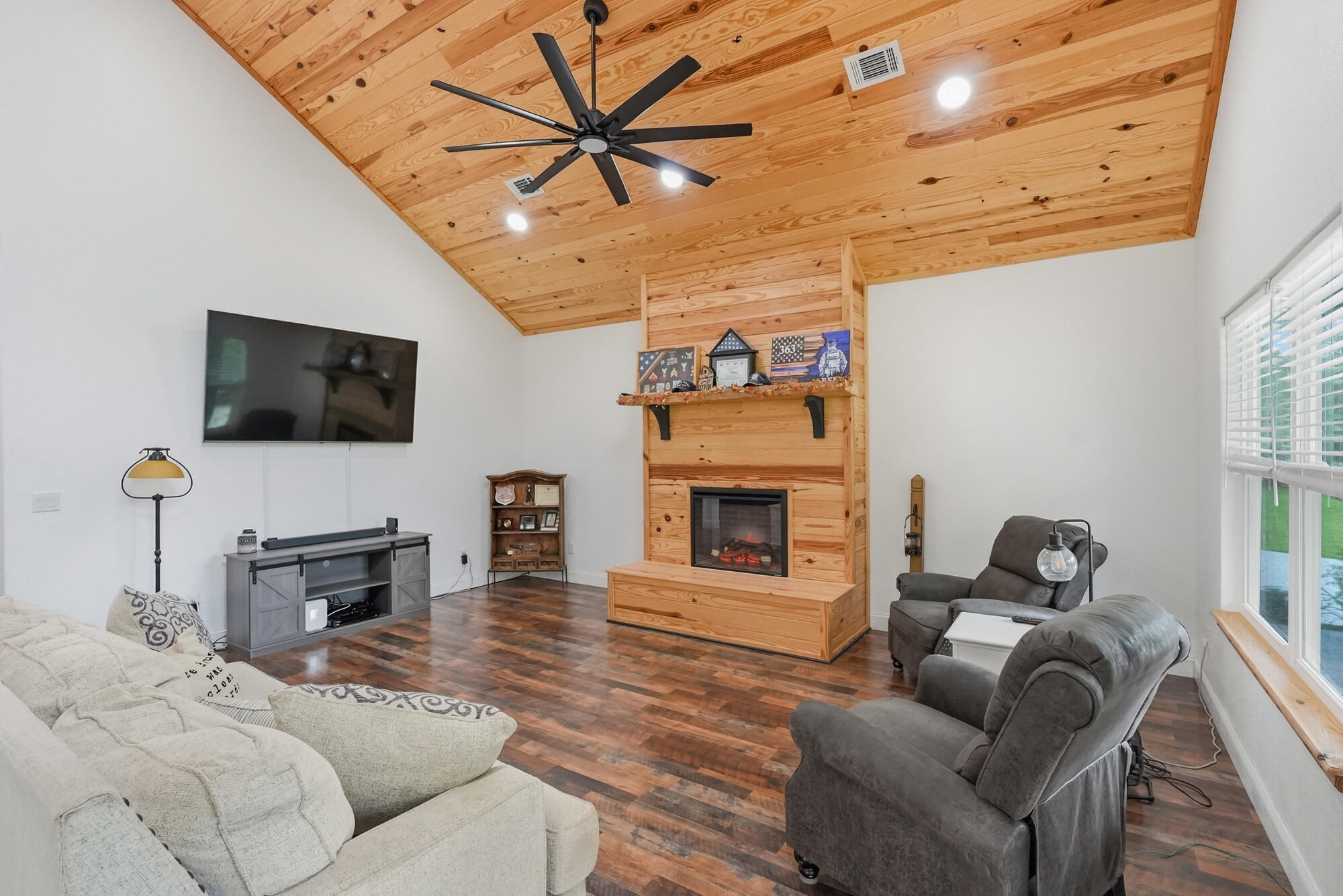 5325 Red Clover Lane