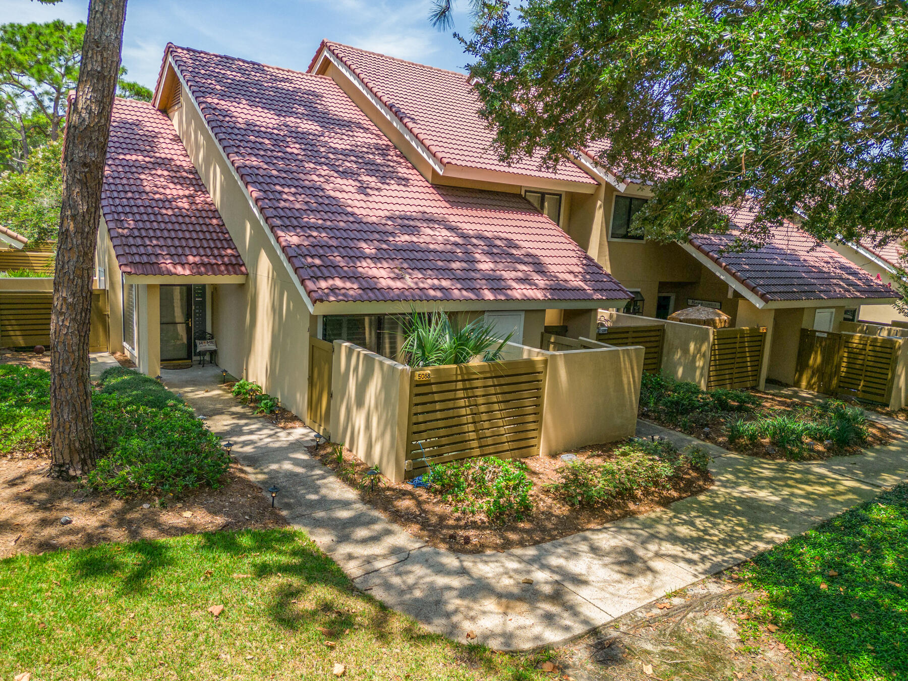 5088 Beachwalk Way, 5088