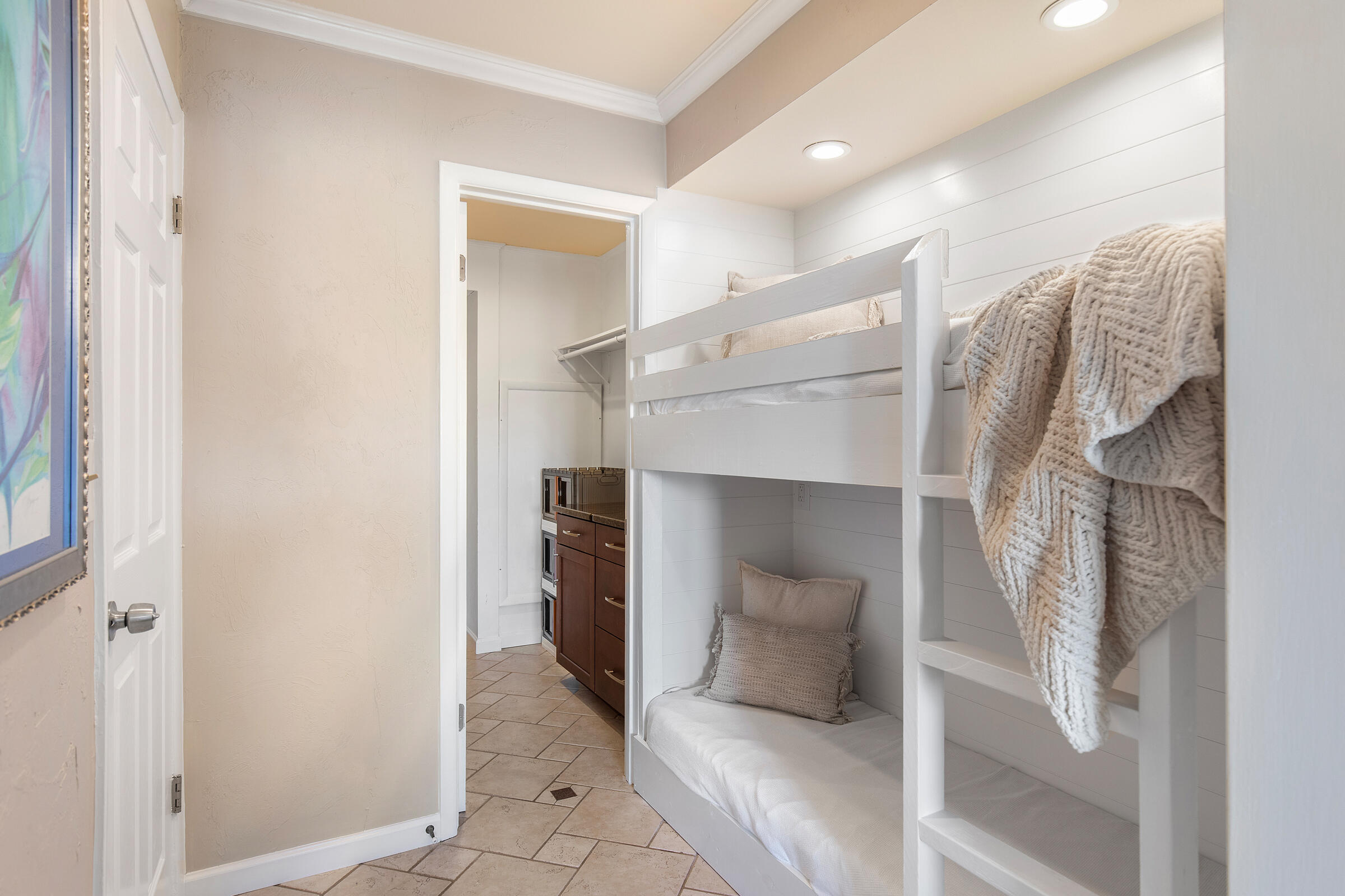 775 Gulf Shore Drive UNIT 2050
