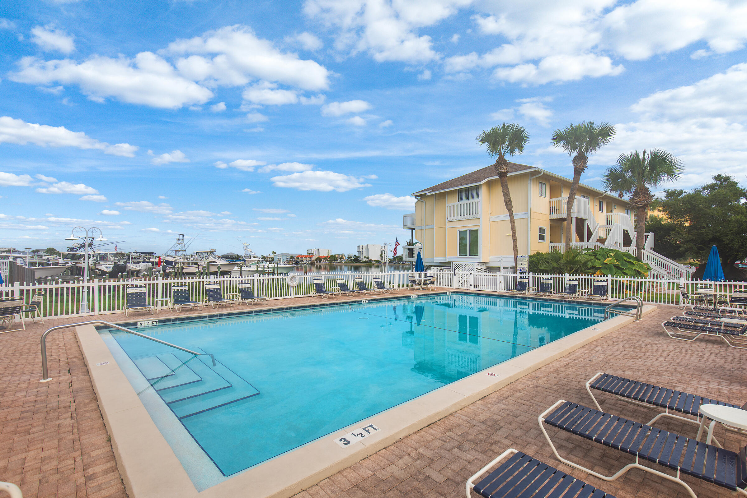 775 Gulf Shore Drive UNIT 2050