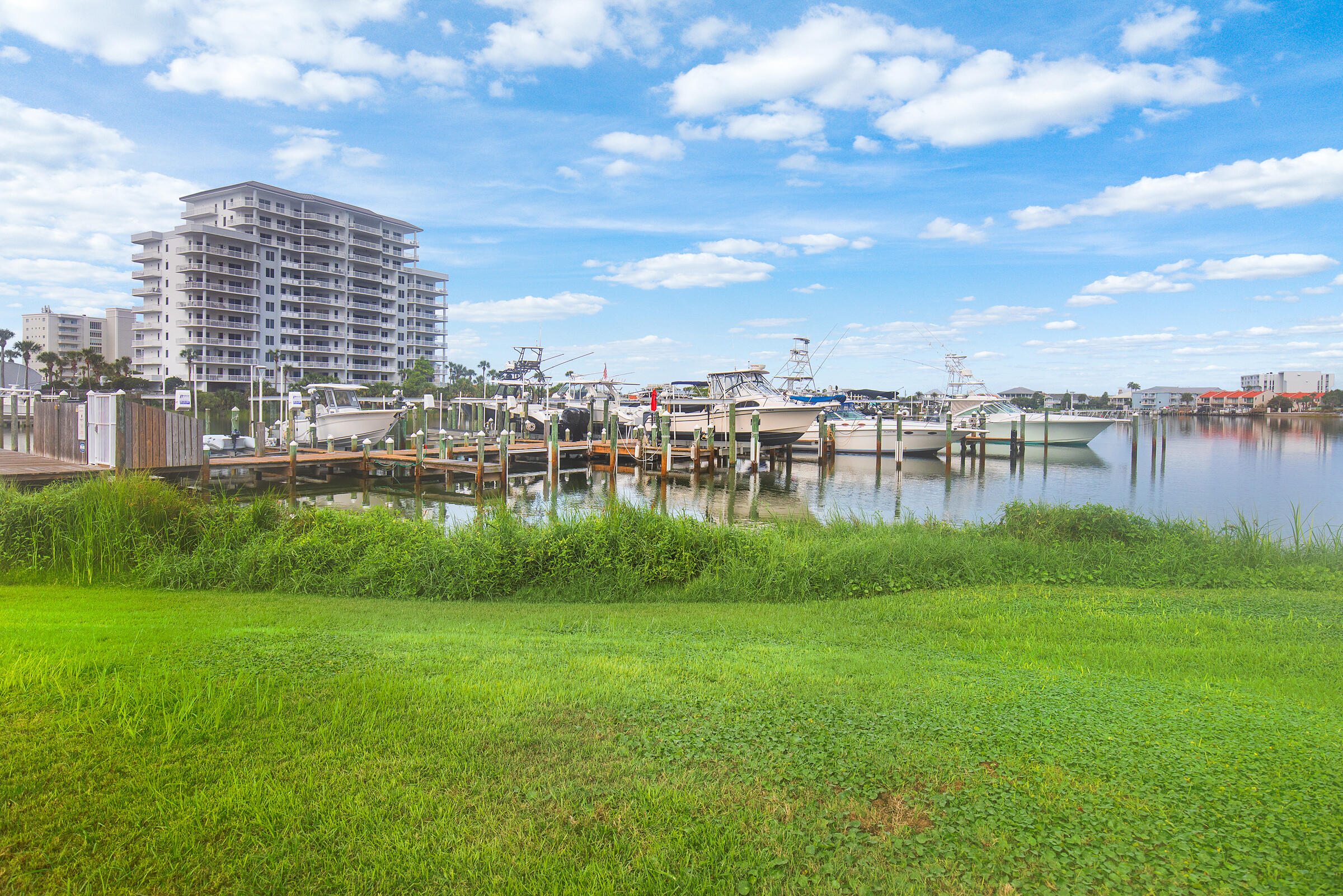 775 Gulf Shore Drive UNIT 2050