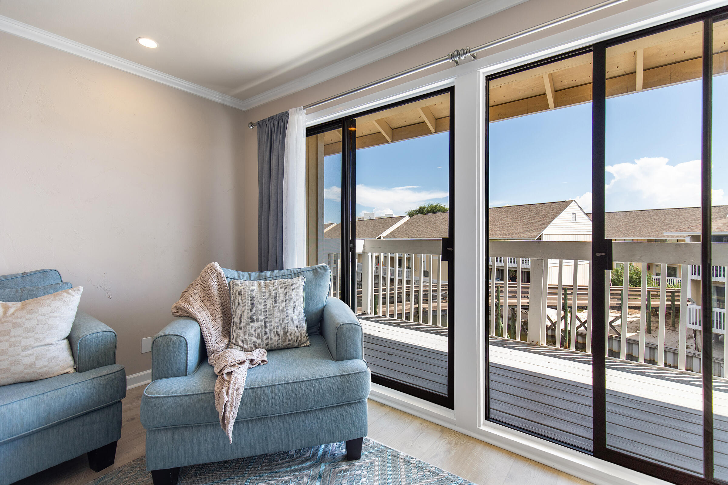 775 Gulf Shore Drive UNIT 2050
