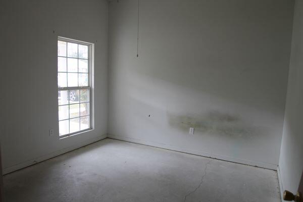 5211 Moore Loop