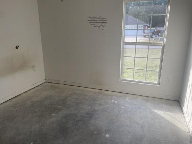 5211 Moore Loop