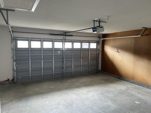 5211 Moore Loop