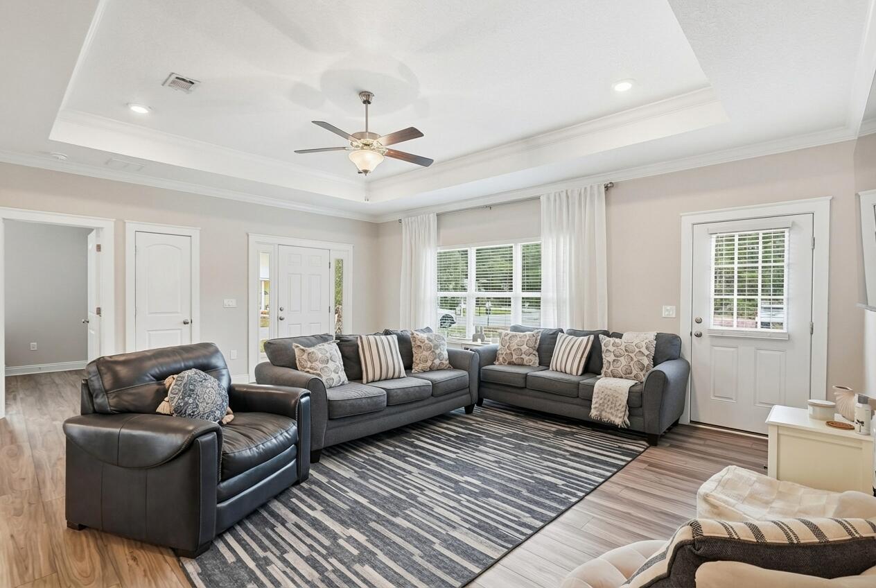 330 Ventana Boulevard