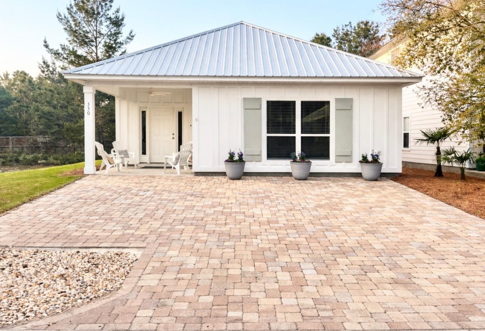 330 Ventana Boulevard