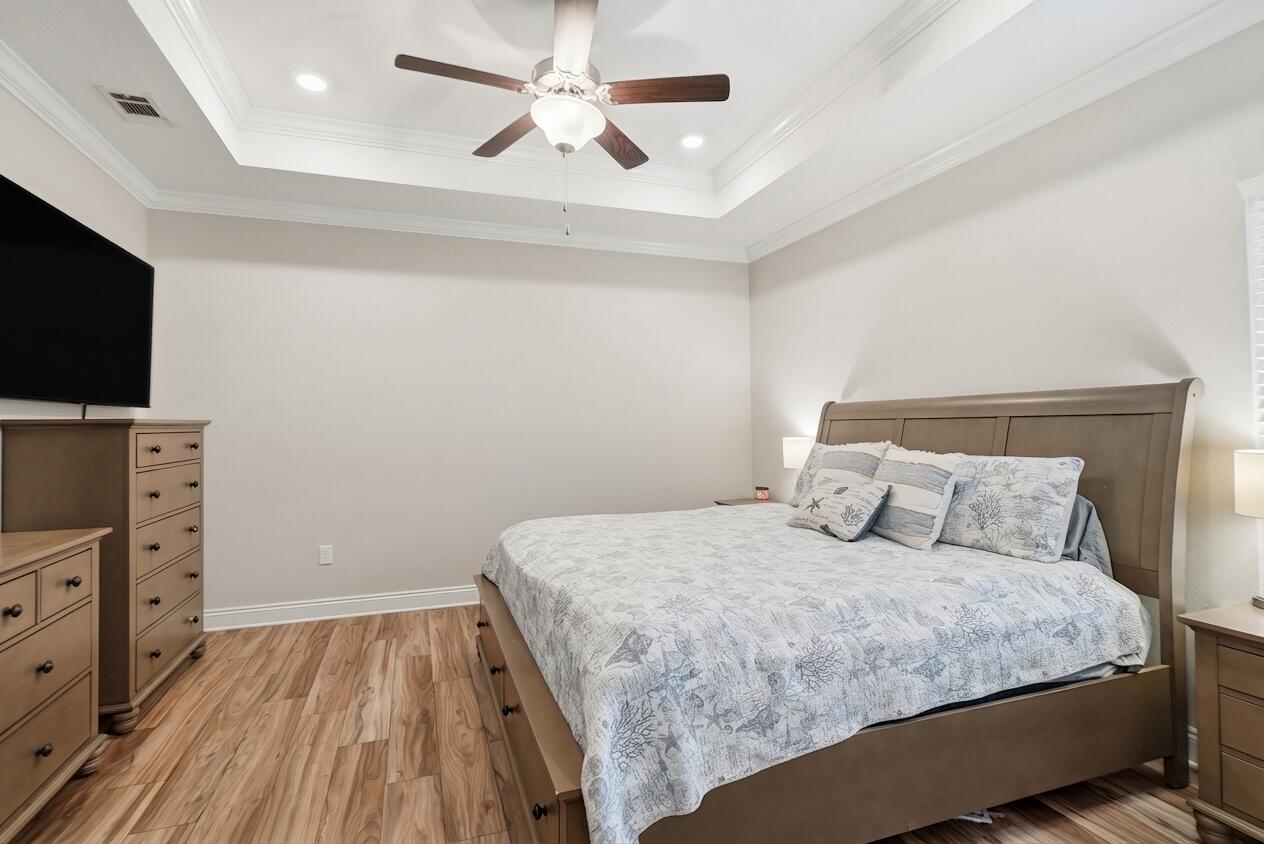 330 Ventana Boulevard