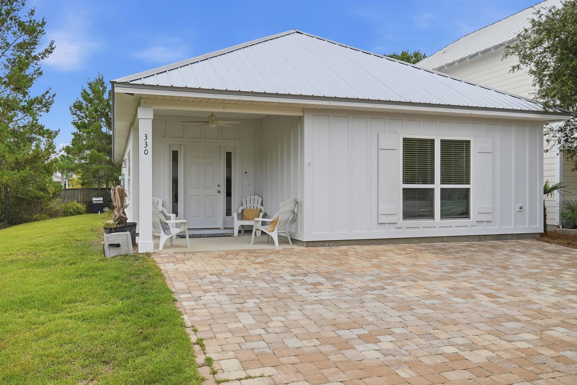 330 Ventana Boulevard