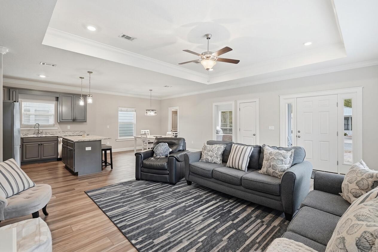 330 Ventana Boulevard