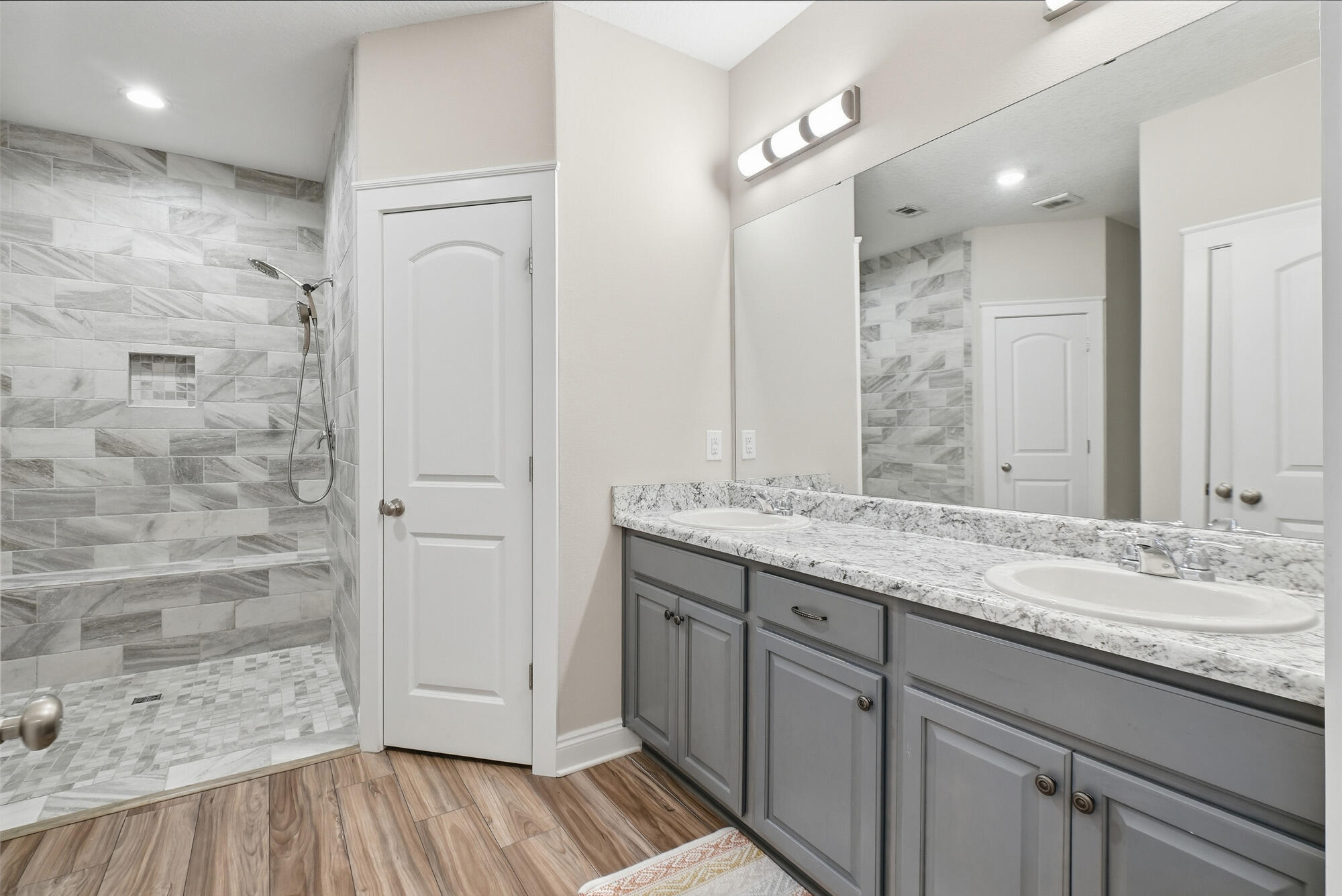 330 Ventana Boulevard