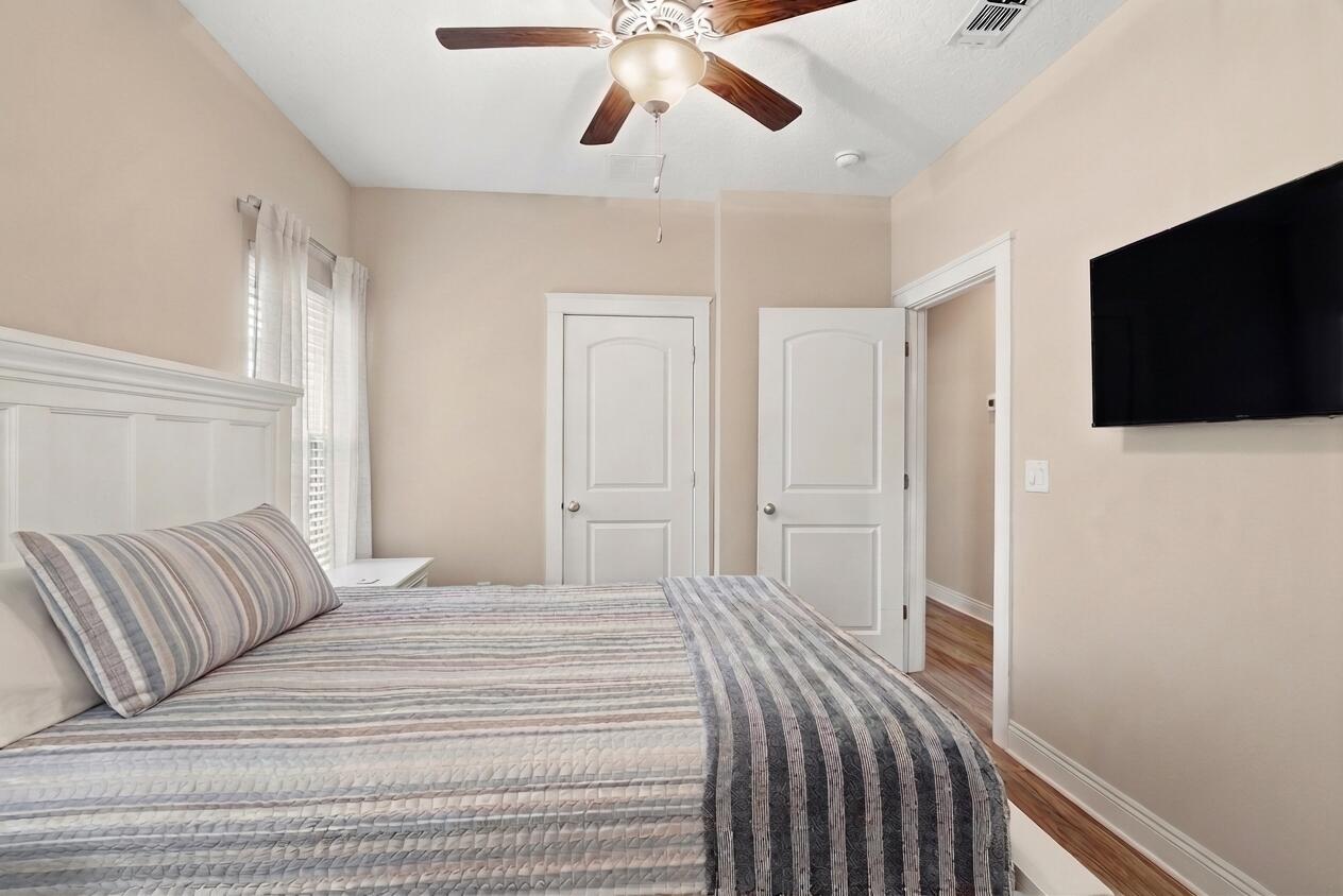 330 Ventana Boulevard