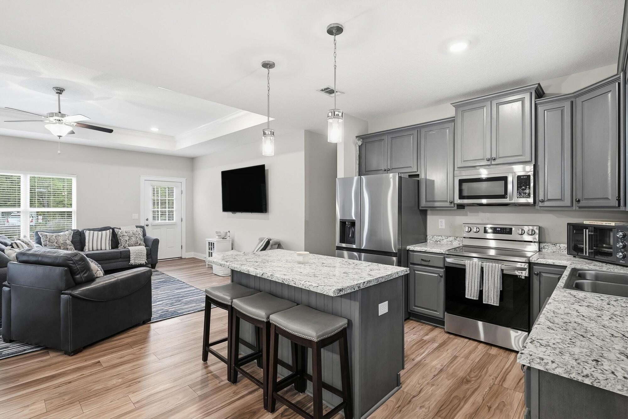 330 Ventana Boulevard