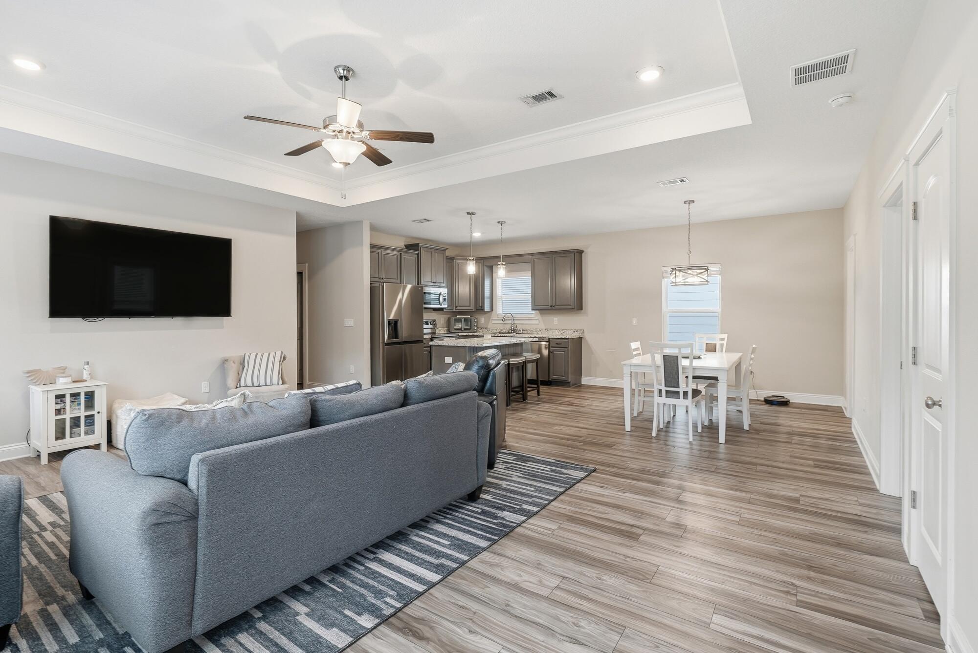 330 Ventana Boulevard