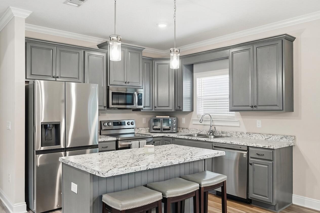 330 Ventana Boulevard