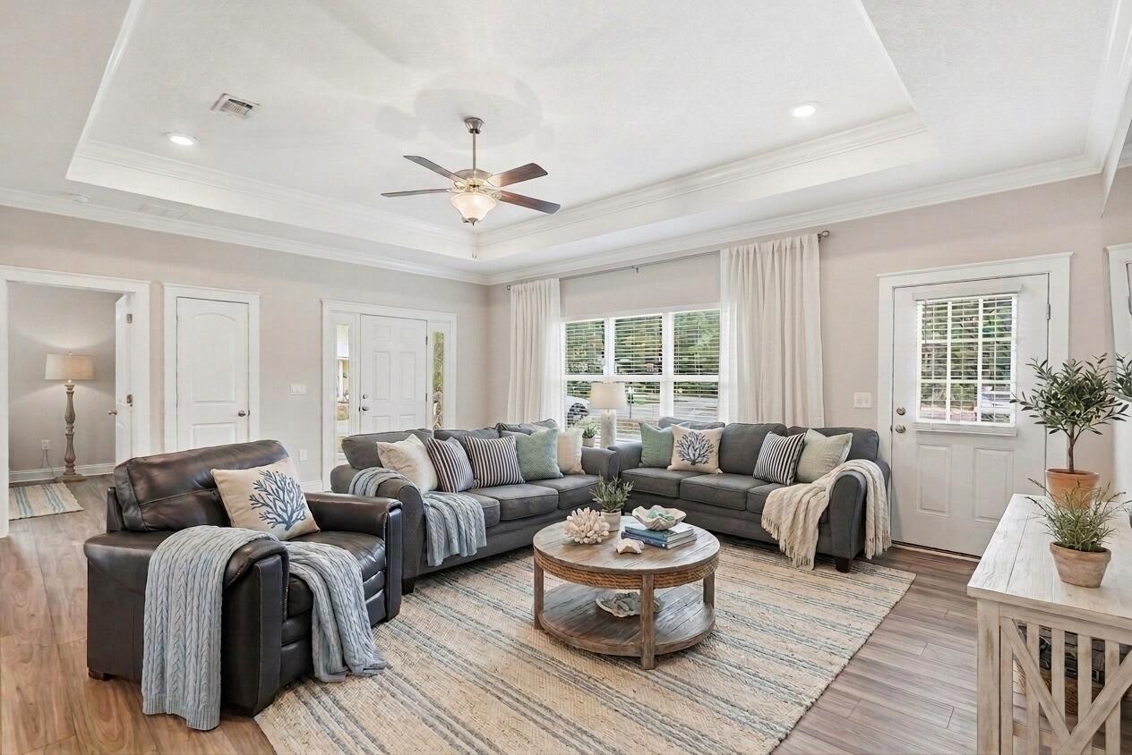 330 Ventana Boulevard