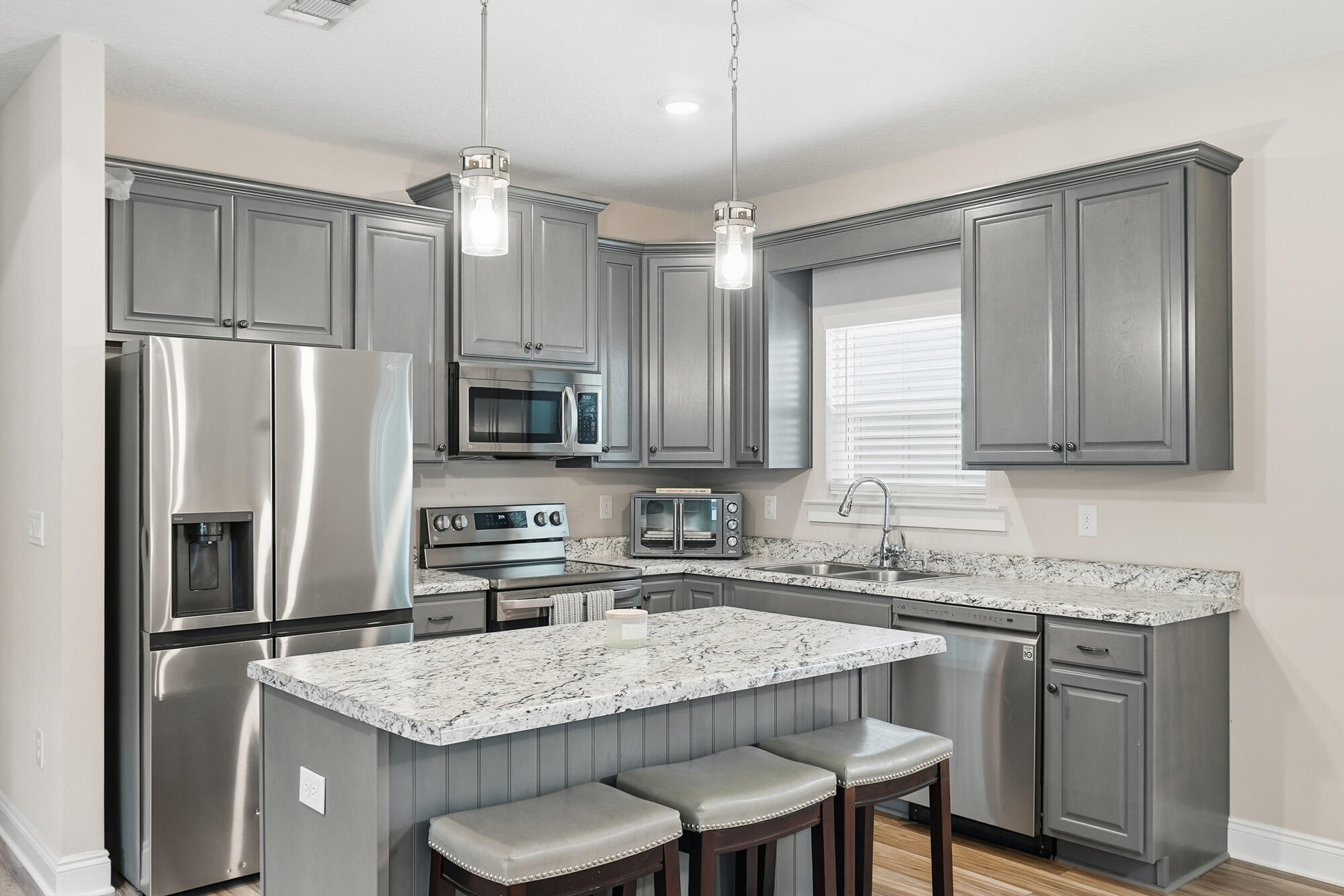 330 Ventana Boulevard