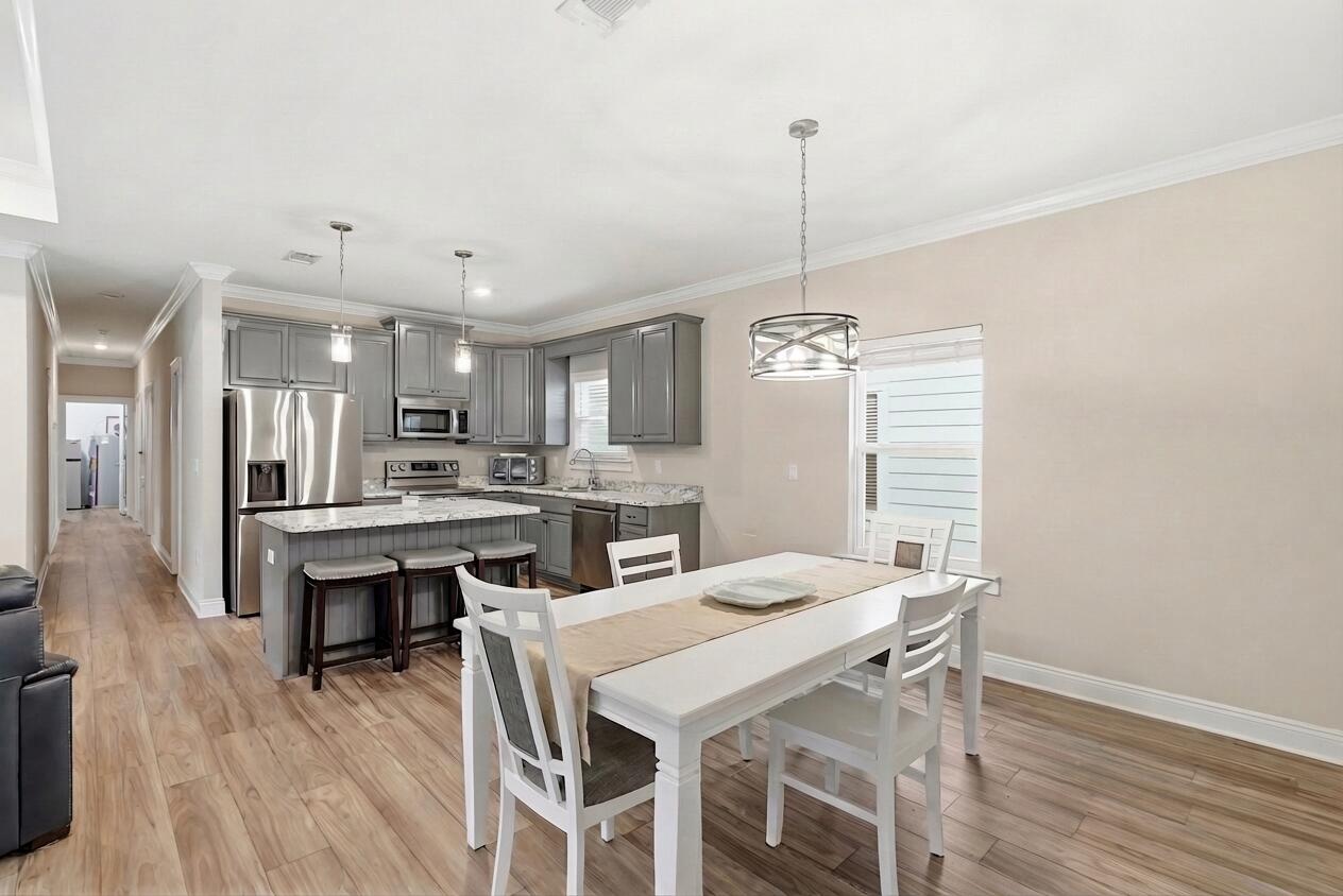 330 Ventana Boulevard