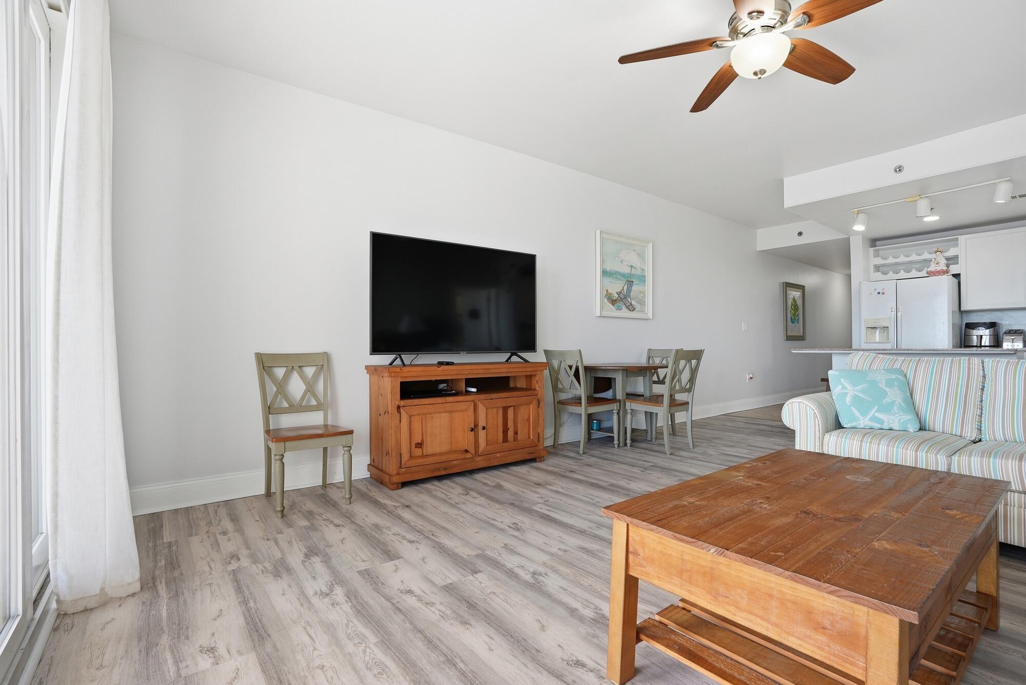 9902 S Thomas Drive UNIT 732