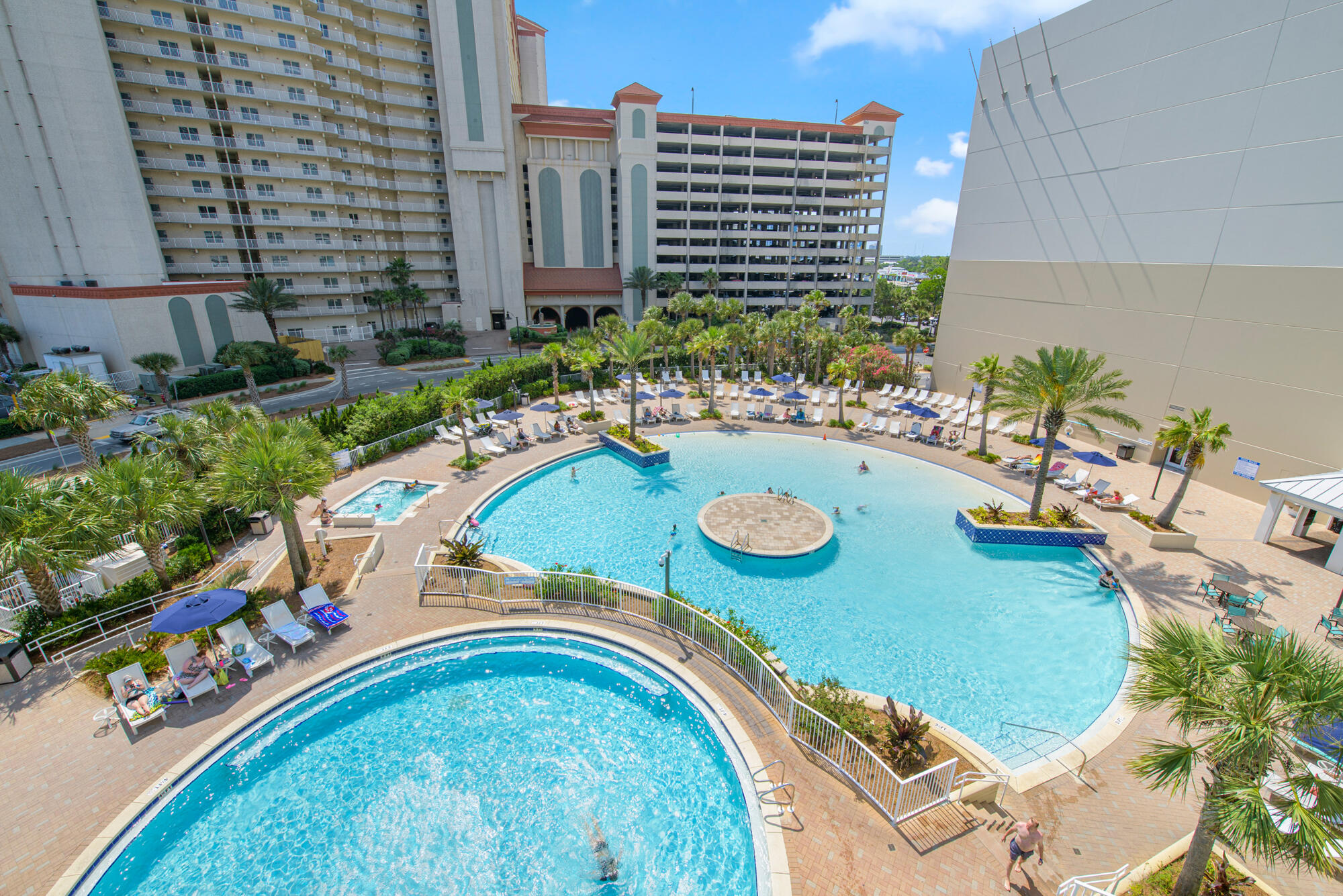 9902 S Thomas Drive UNIT 732