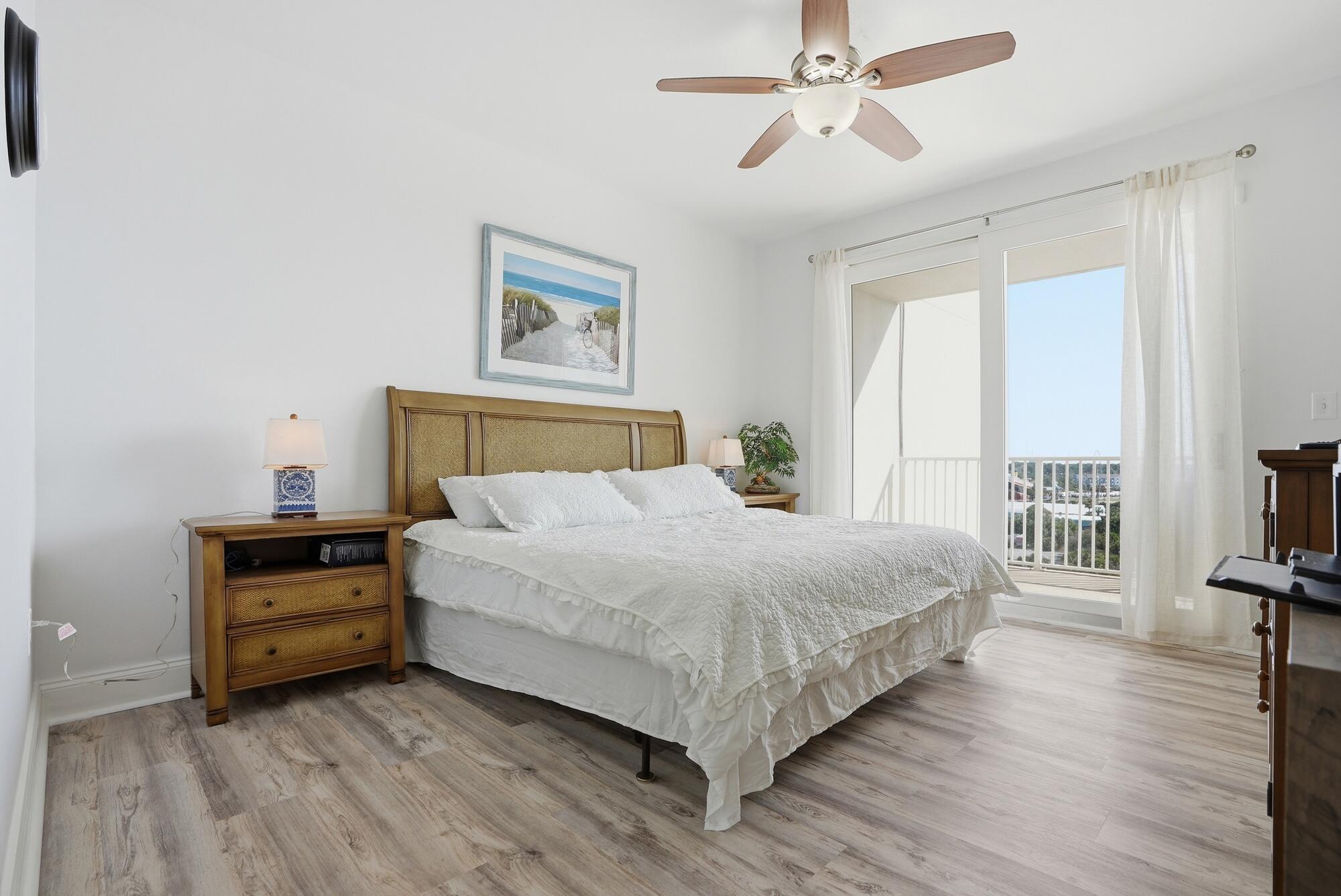 9902 S Thomas Drive UNIT 732