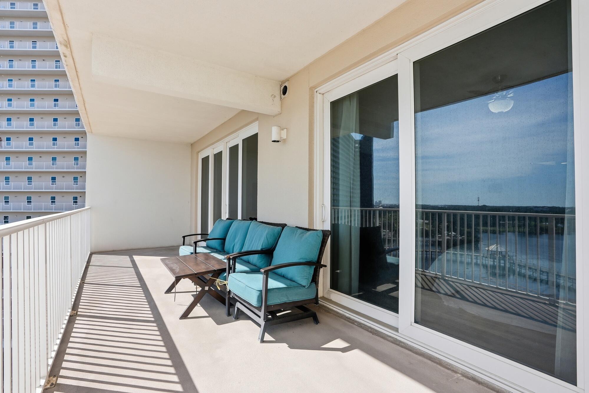 9902 S Thomas Drive UNIT 732