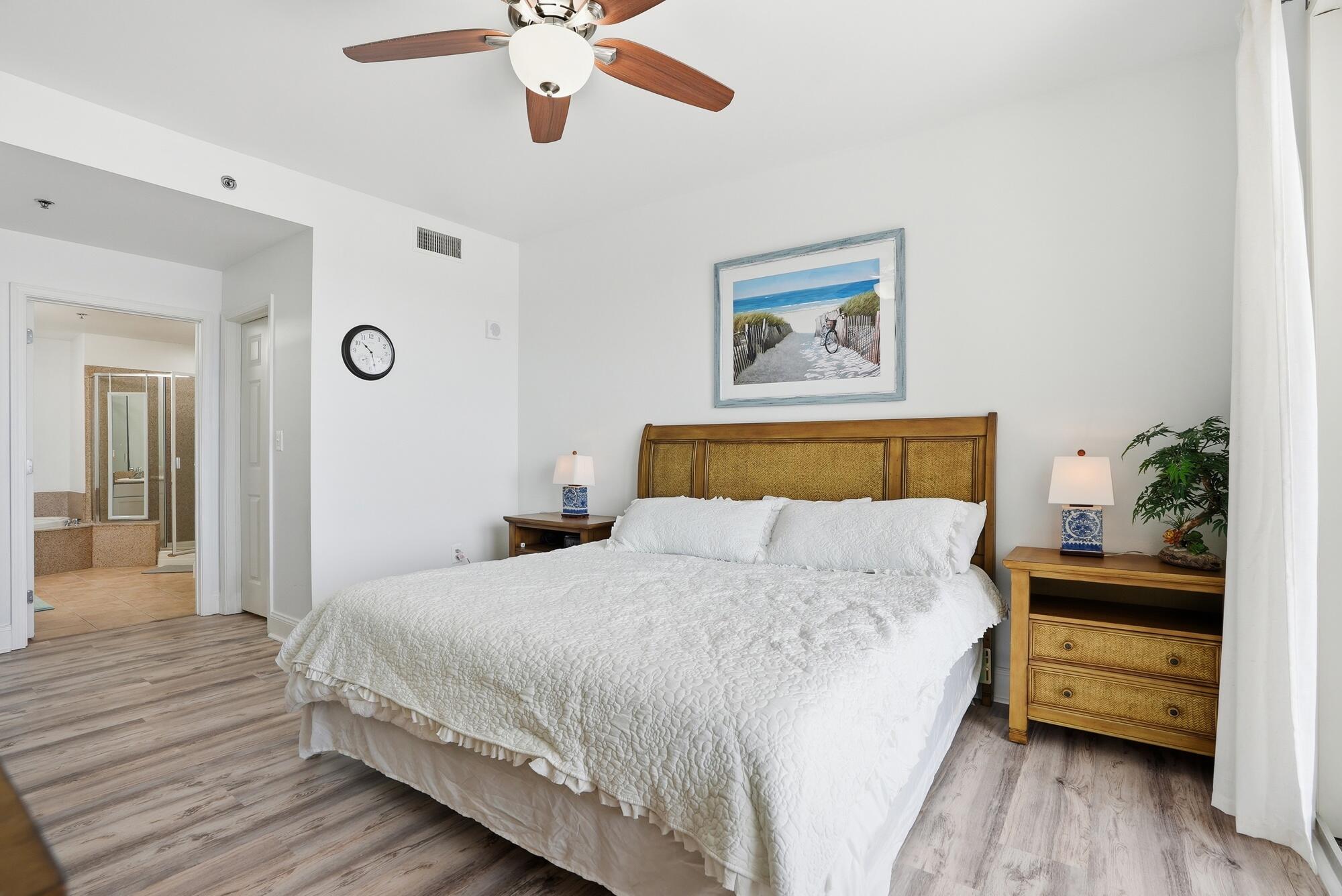 9902 S Thomas Drive UNIT 732