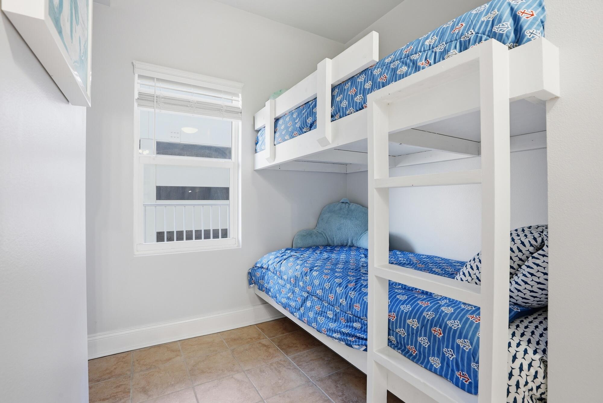 9902 S Thomas Drive UNIT 732