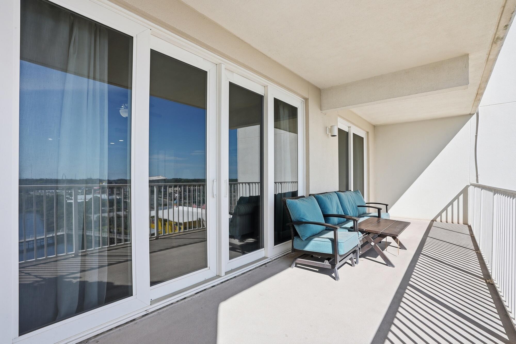 9902 S Thomas Drive UNIT 732