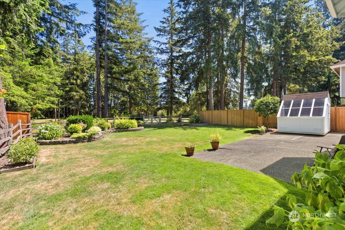 22537 SE 261st Street