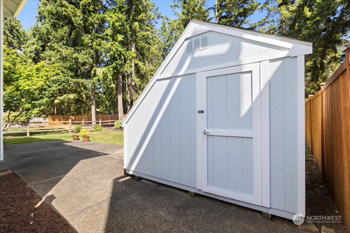 22537 SE 261st Street