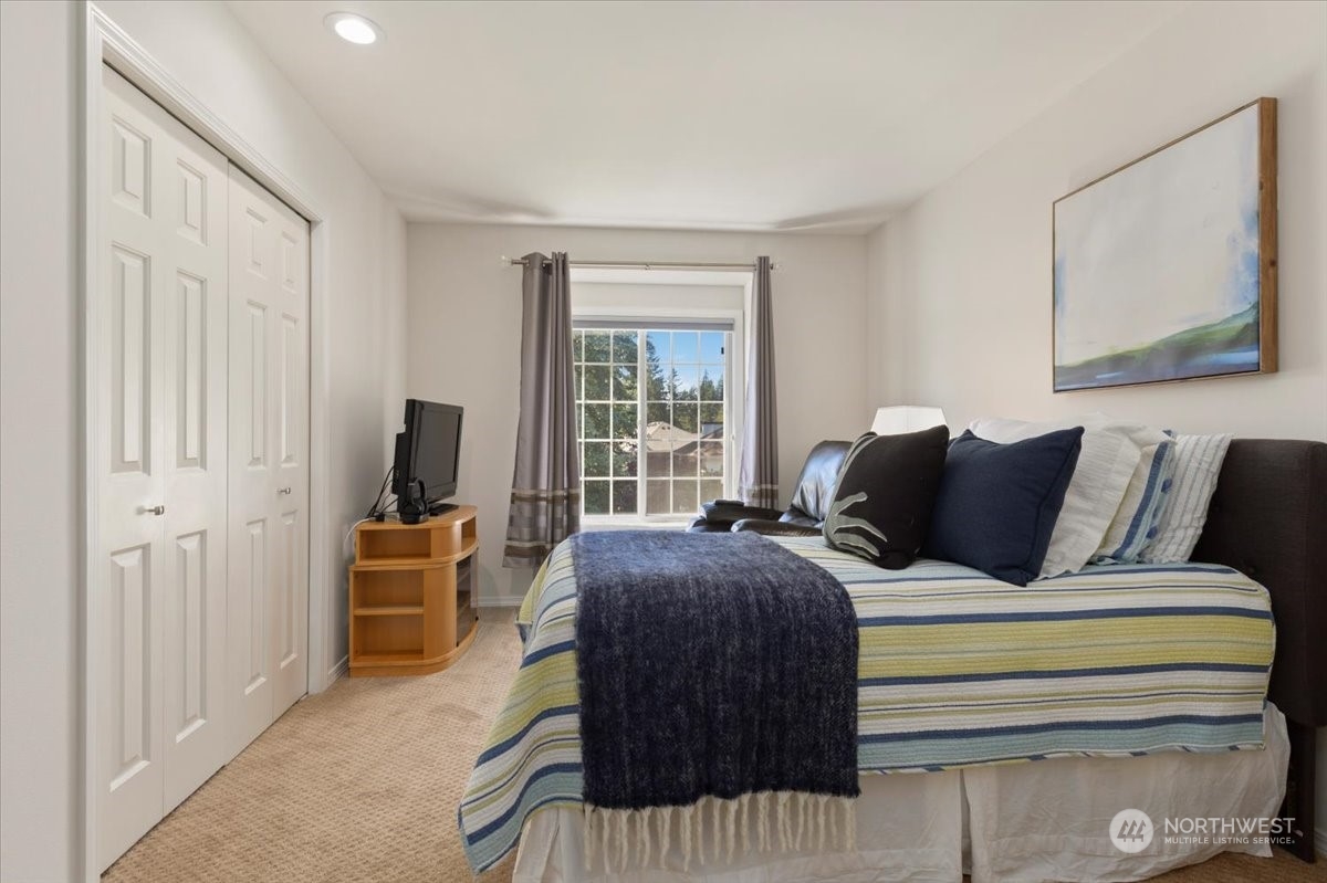 22537 SE 261st Street