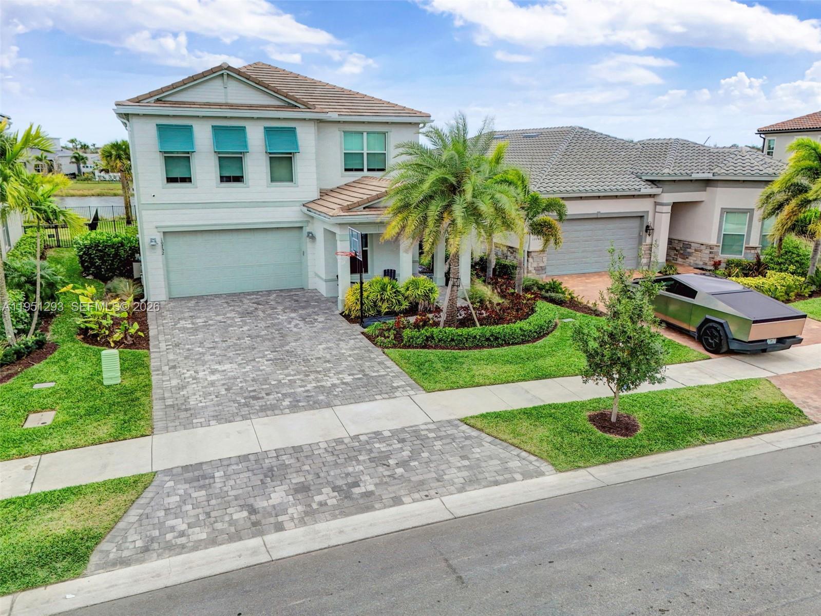 10752 Northbrook Circle