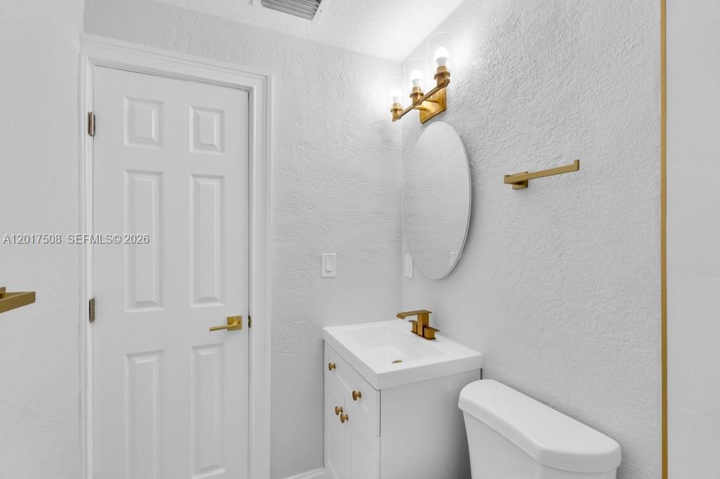 139 NW 12th Avenue