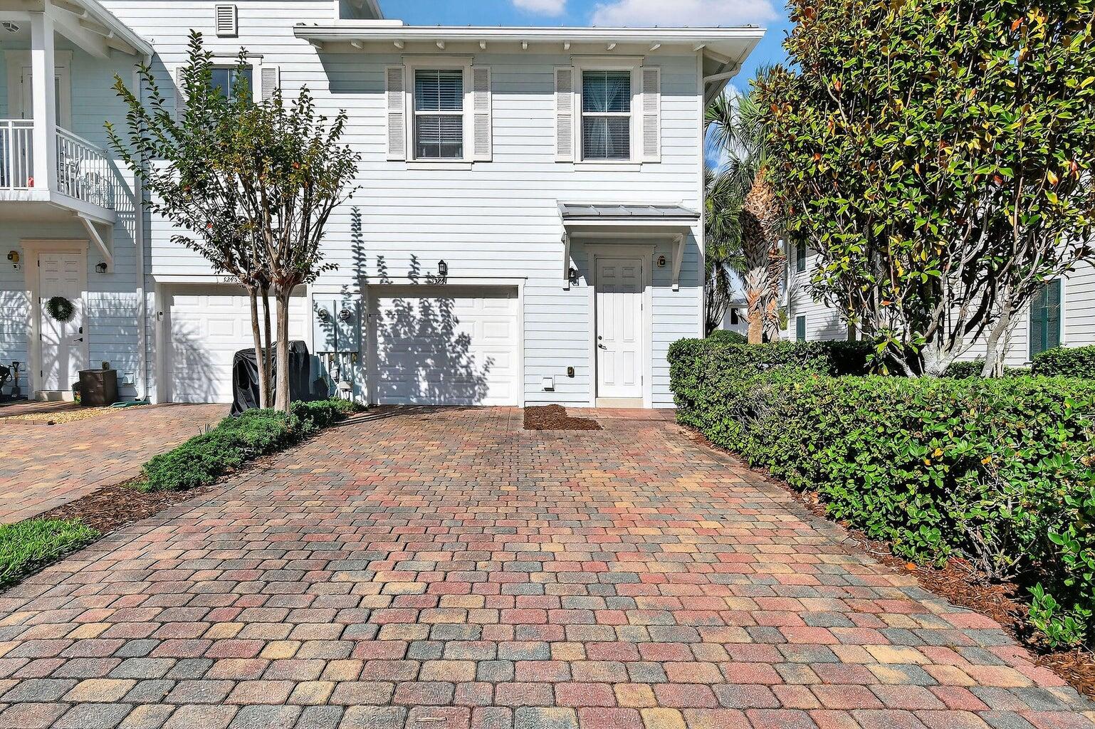 3241 Hemingway Drive