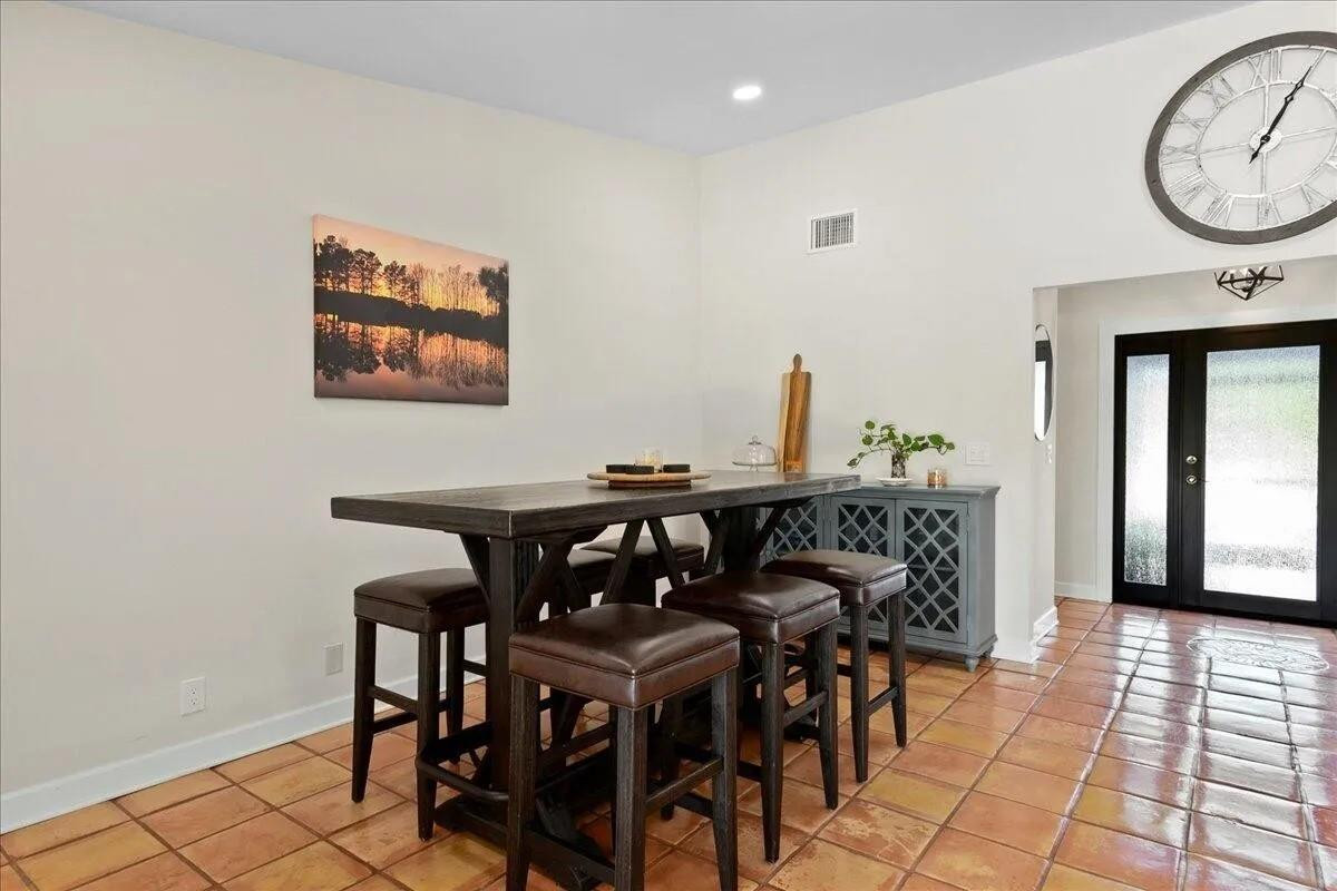 203 Bobwhite Rd