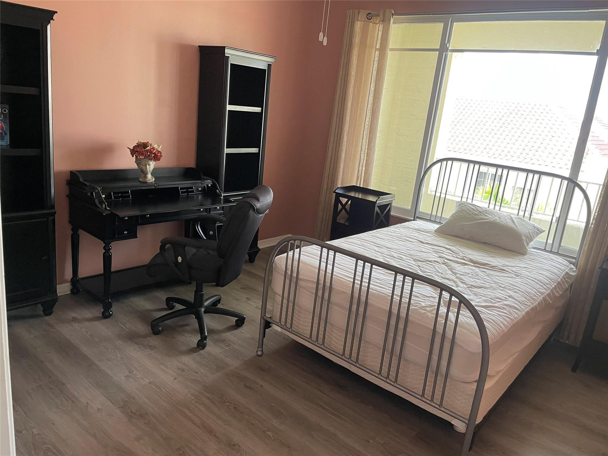 1200 Town Center DR. 506