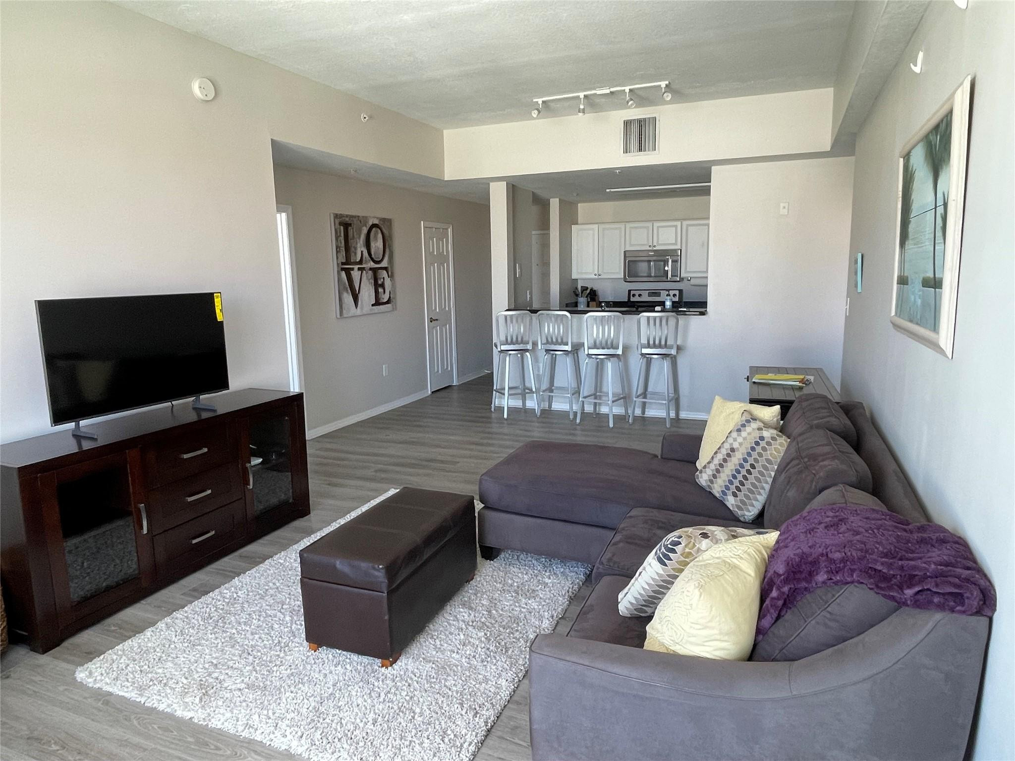 1200 Town Center DR. 506