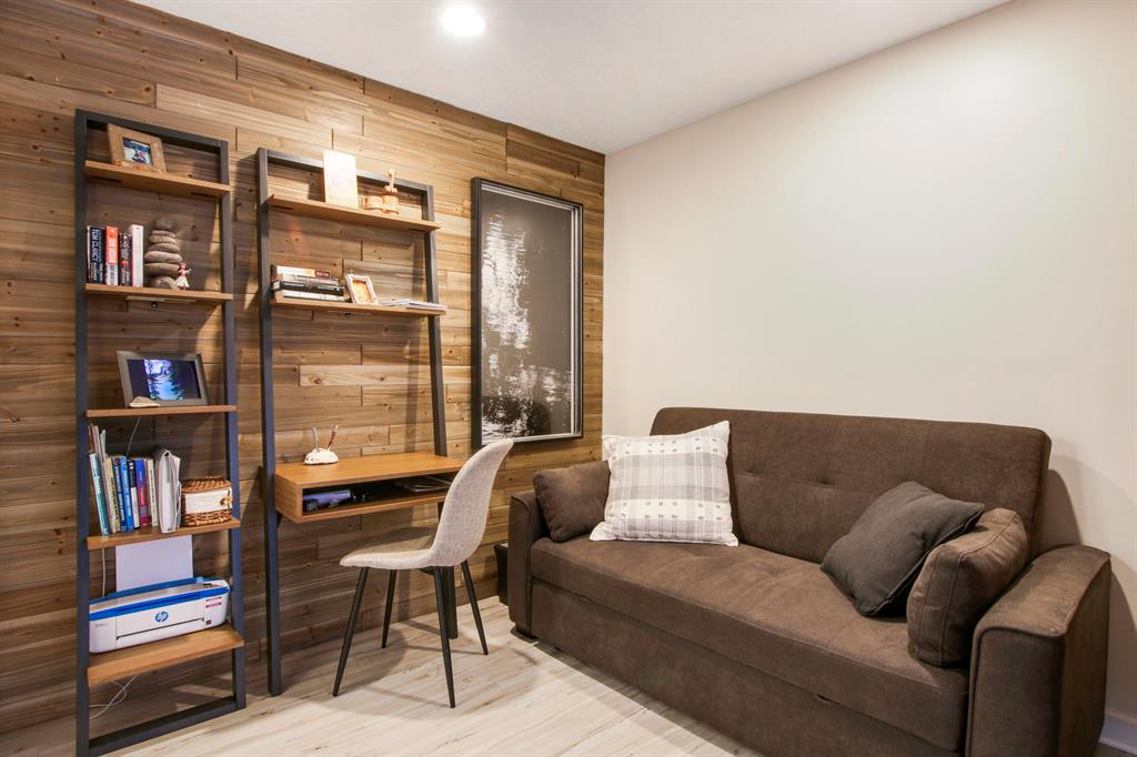 1605 S Us Highway 1, 1h