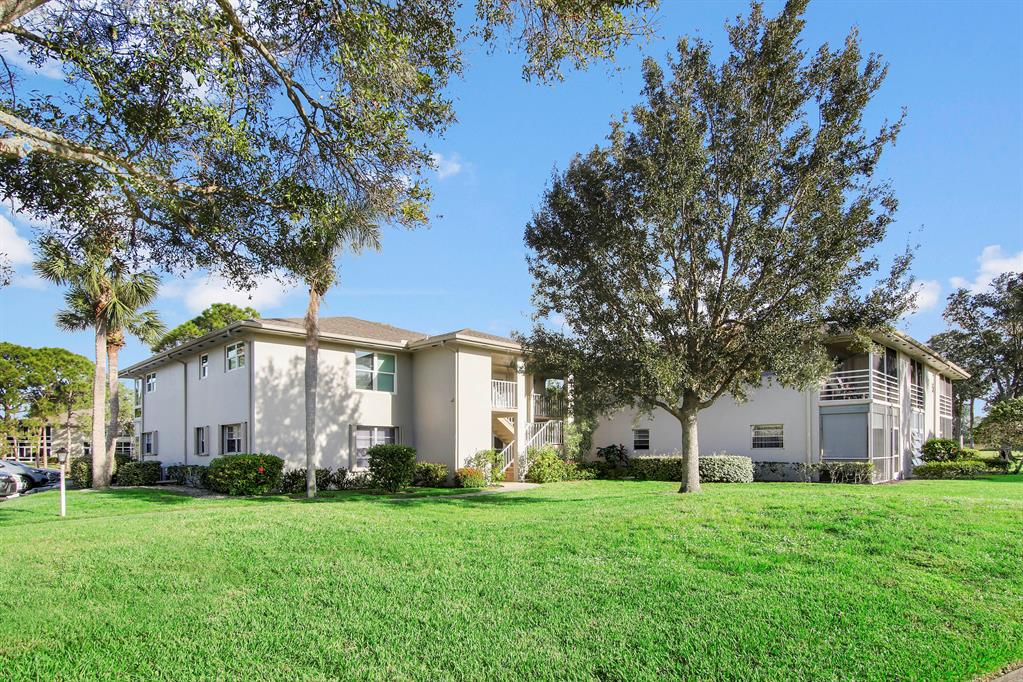 5 Lake Vista Trail 202