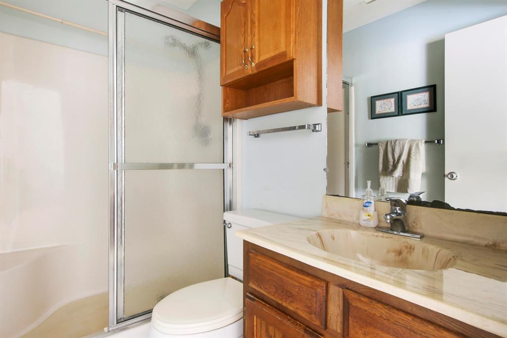 5 Lake Vista Trail 202