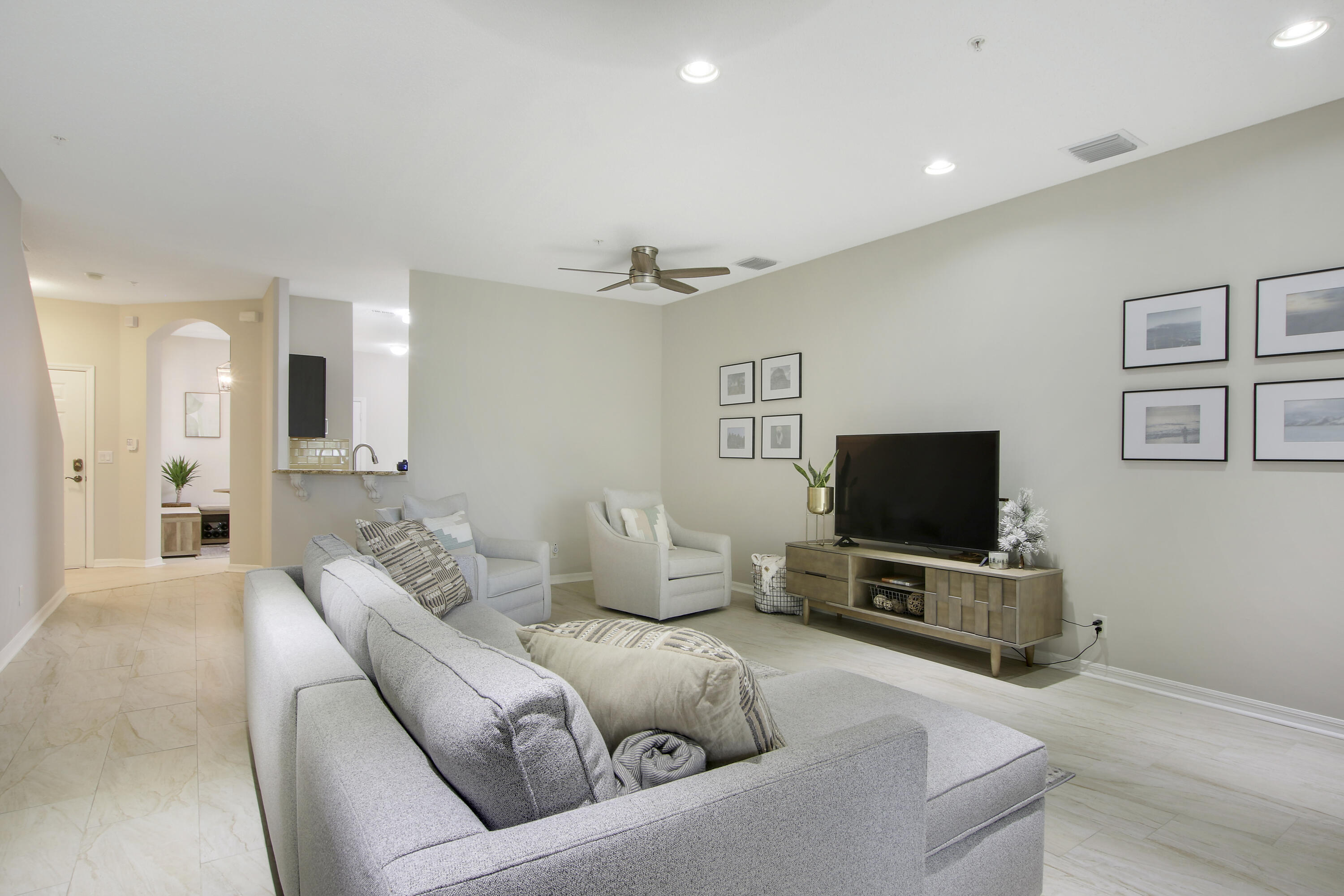 115 Lighthouse Circle D