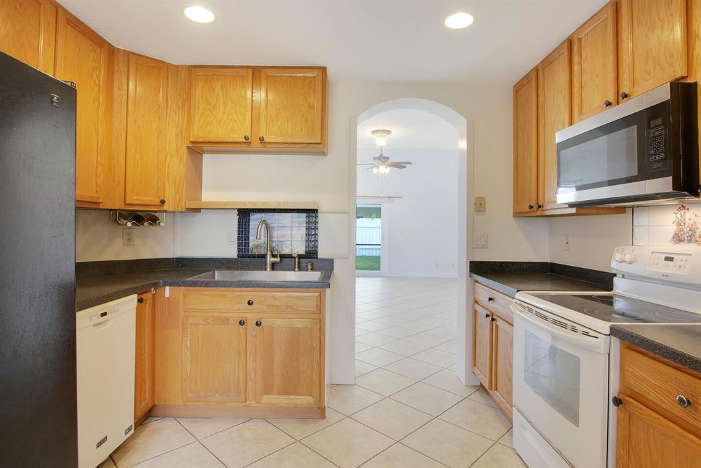 144 Pennock Landing Circle