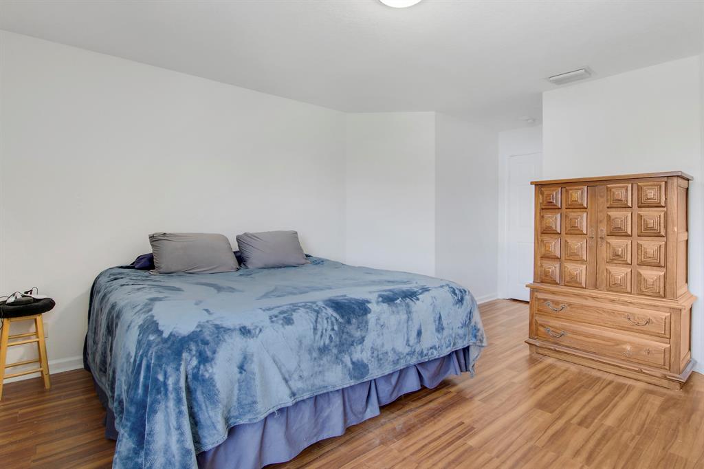 144 Pennock Landing Circle