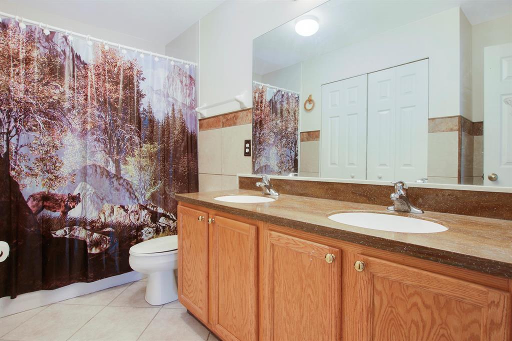 144 Pennock Landing Circle