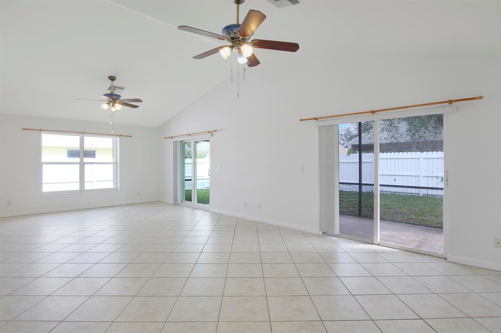 144 Pennock Landing Circle