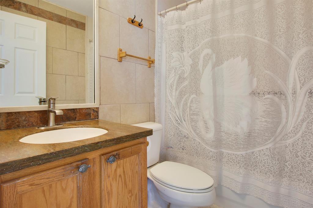 144 Pennock Landing Circle