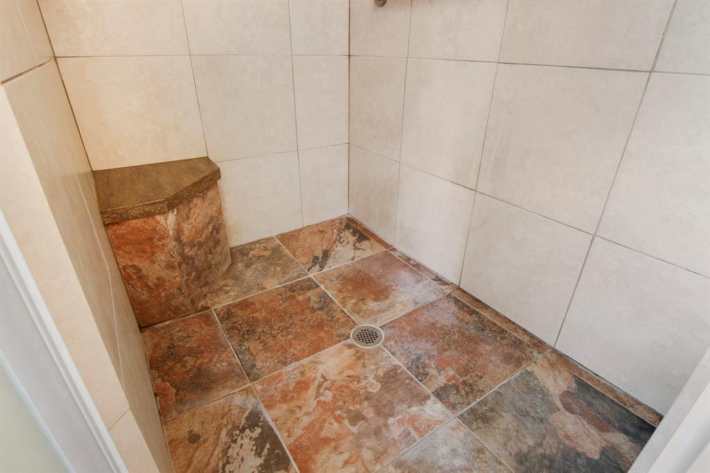 144 Pennock Landing Circle