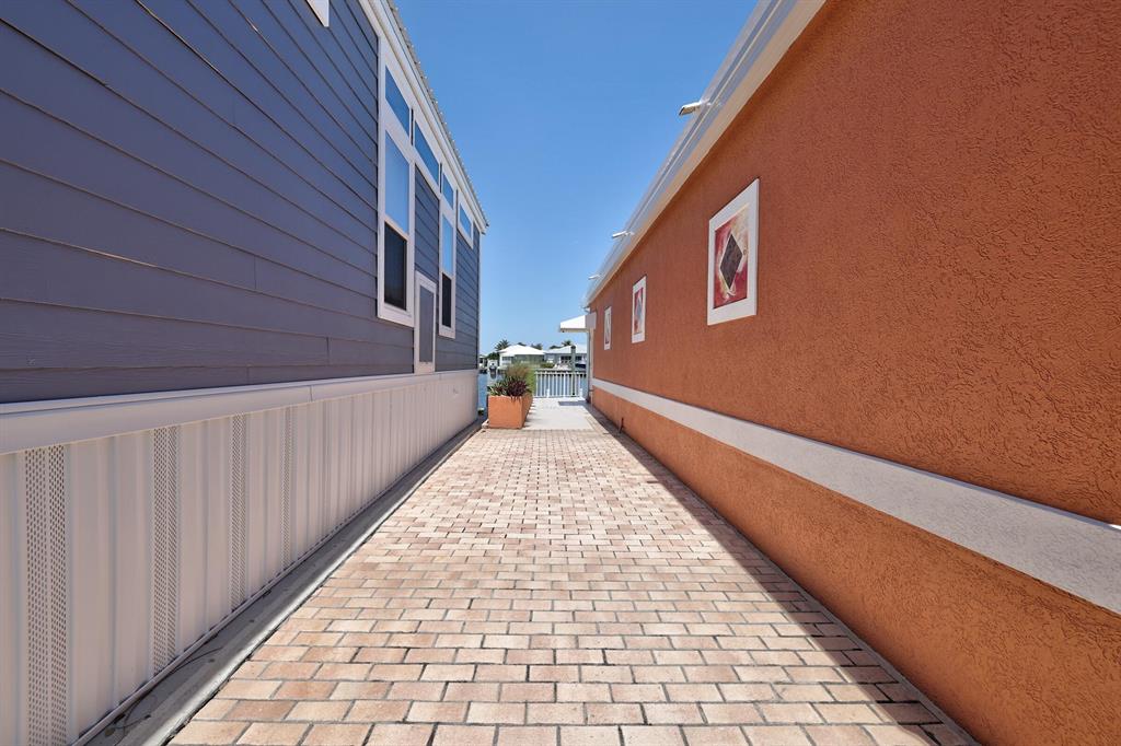 10701 S Ocean Drive 728